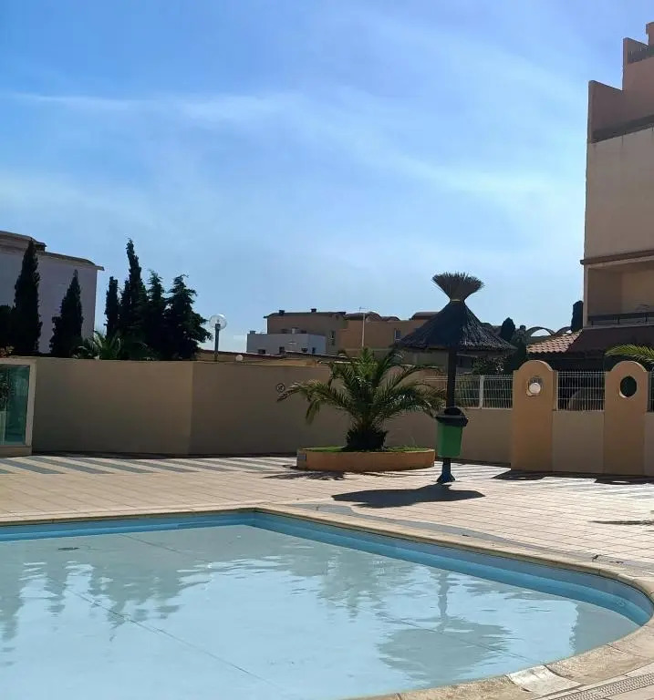 Charmant Appartement vue PORT DE GRUISSAN 5DROM44K