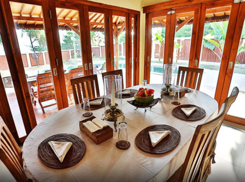 7SEAS Cottages