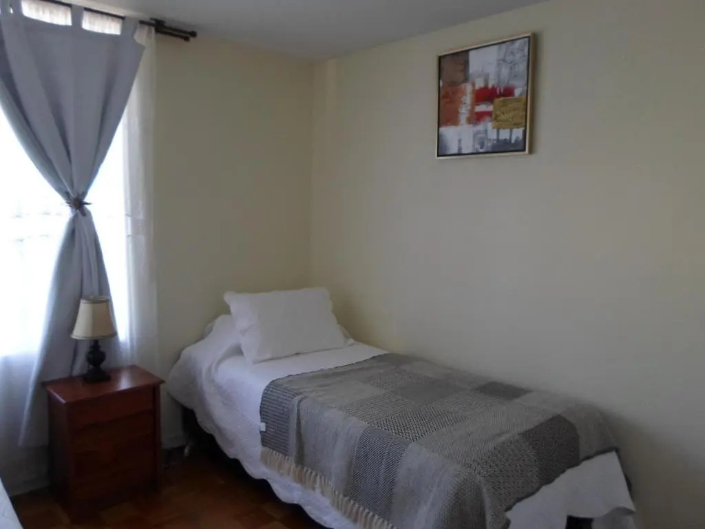 Departamento Amoblado Av. Grecia