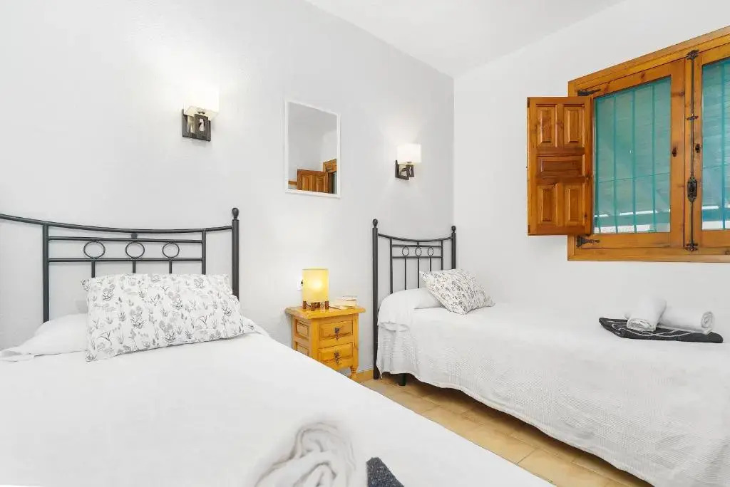Casa Virginia by Aguilarent