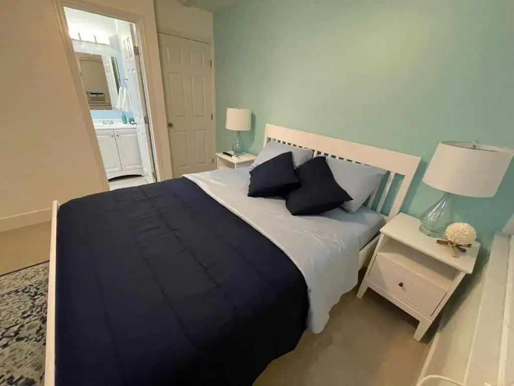 Beach House - 2BD 3BH - Fort Lauderdale
