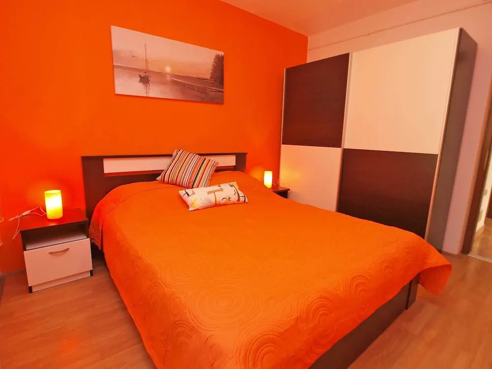 Apartments Zdravko