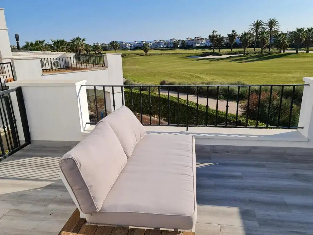 Townhouse Near the Pool - RO1LT