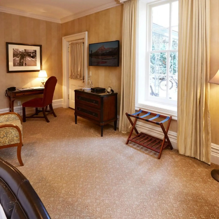 Mansion Hill Inn