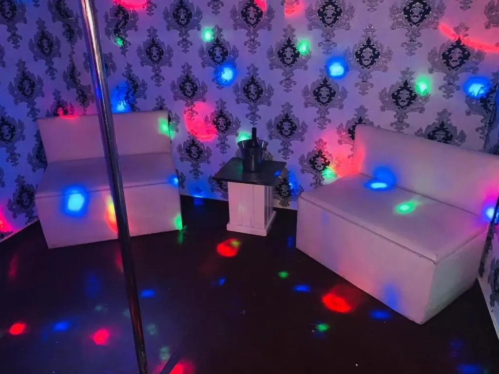Relax Cabaret