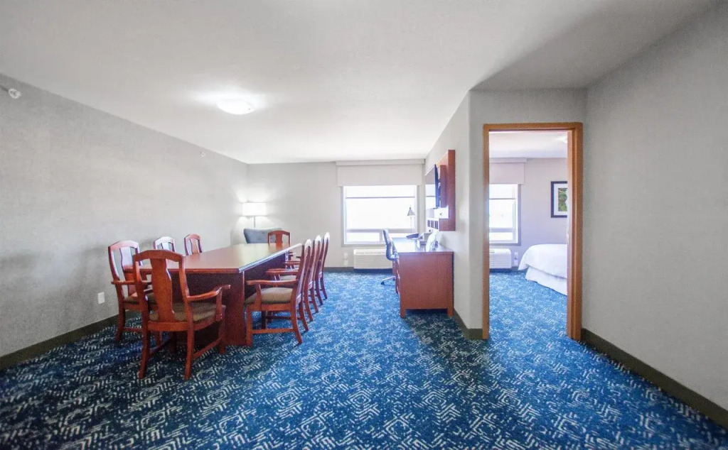 Four Points by Sheraton Saskatoon