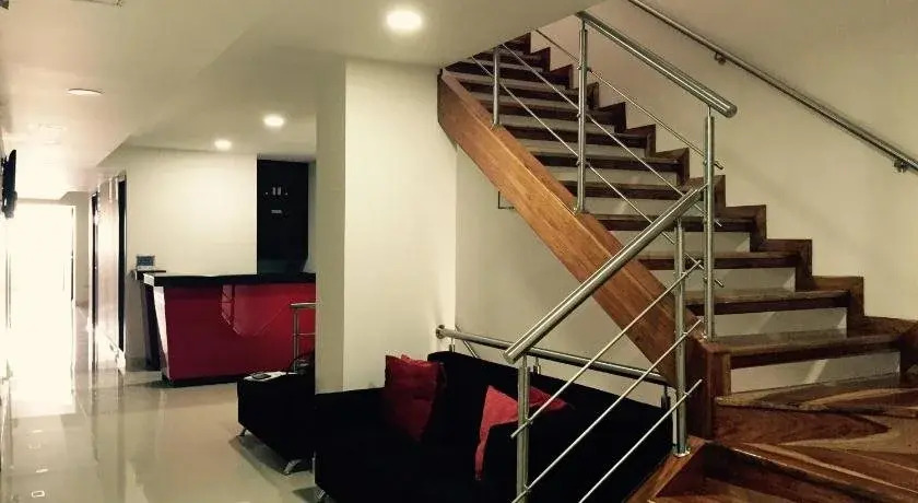 Hotel Granada Plaza