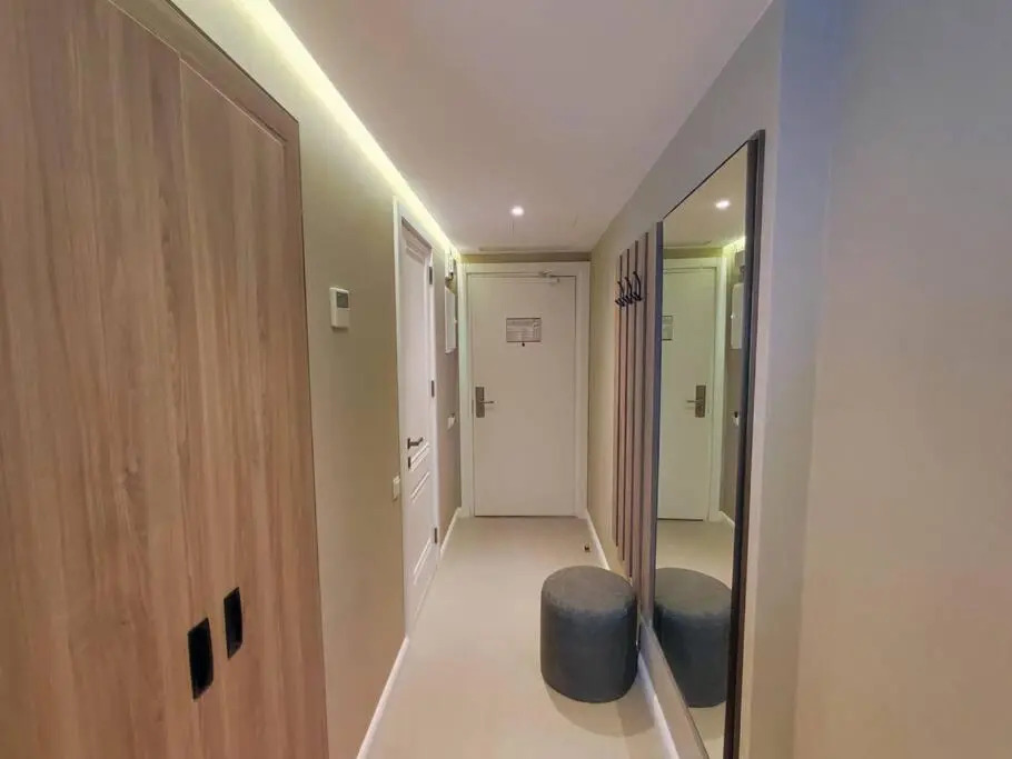 Leo Group BEST STUDIO 2307 Alliance Palace