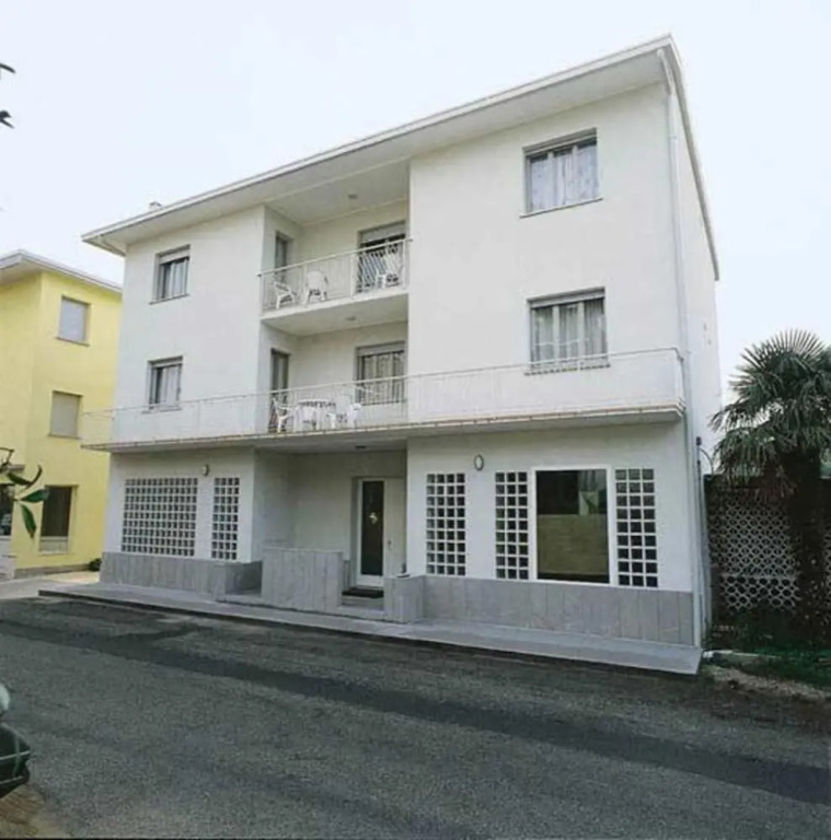 Bright and Comfortable Apartment in Bibione