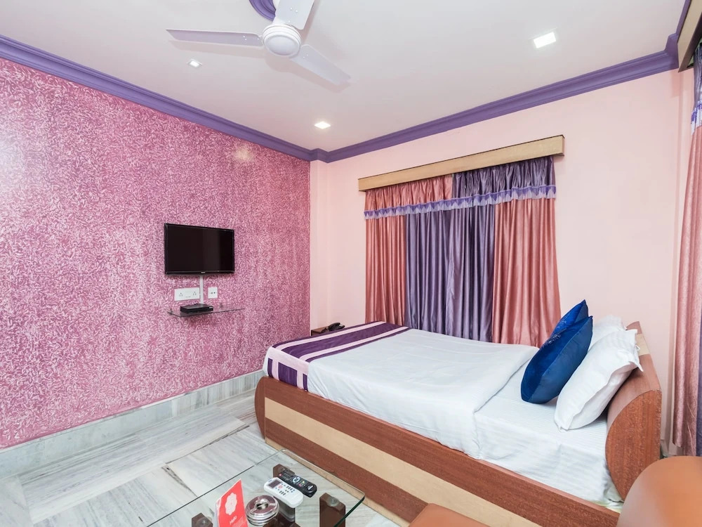 OYO Flagship 10079 Rainbow Guest House
