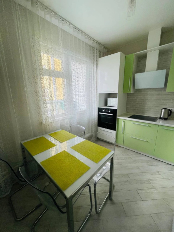 Pritomskij 15 Dvuhkomnatnye apartamenty rjadom s Ledovym dvortsom
