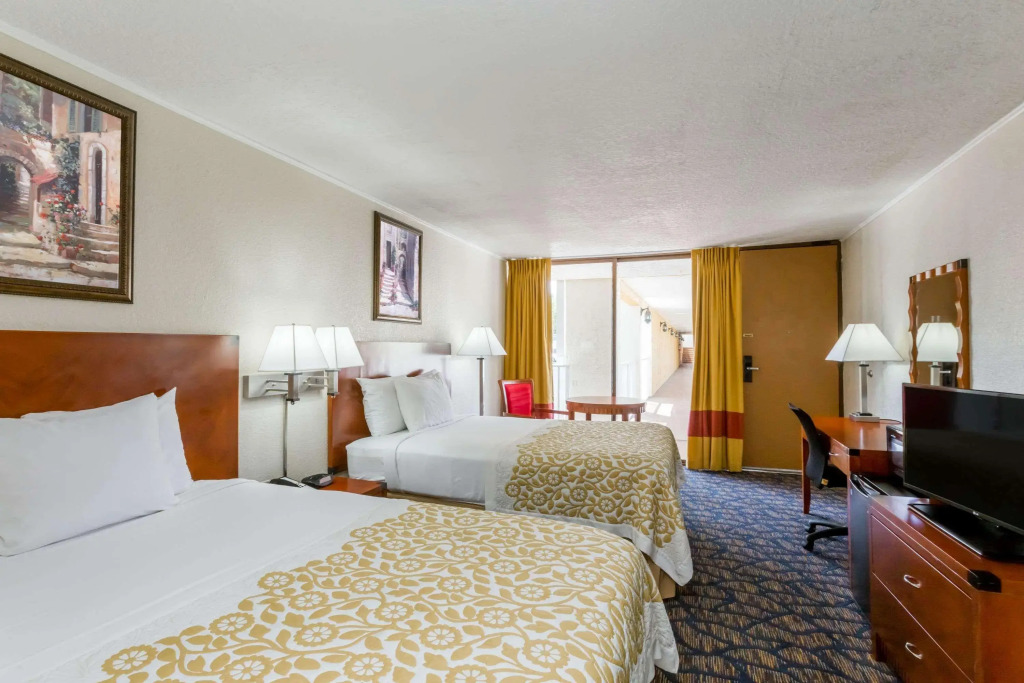 Days Inn & Suites Clermont