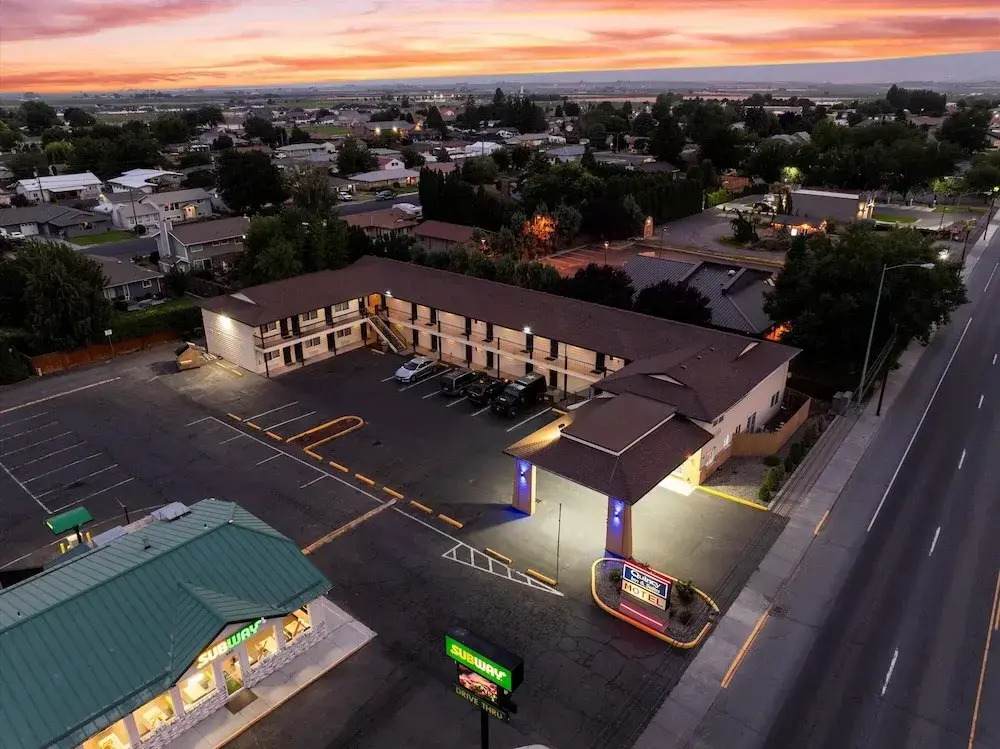 Quincy INN and Suites