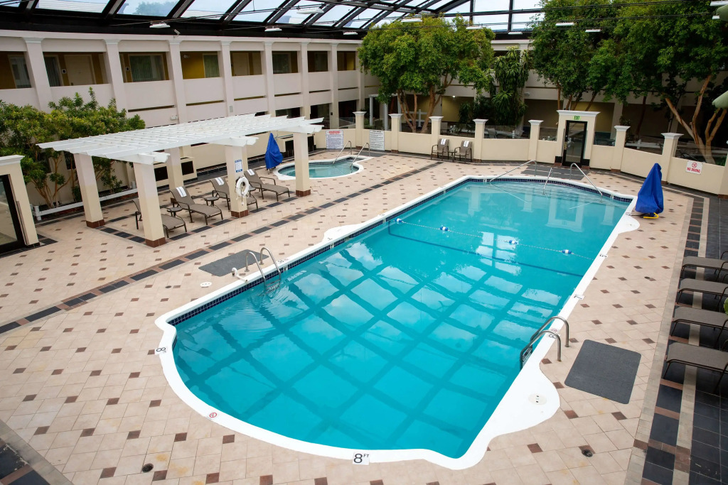 Best Western Plus Milwaukee Airport Hotel & Conference Center