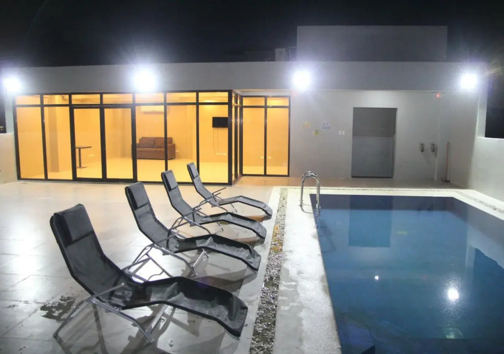 OYO 637 Fox Hotel (Quarantine Hotel)