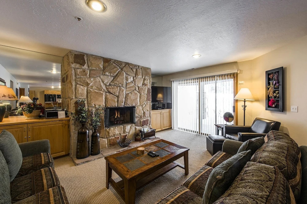 All Seasons Condominiums