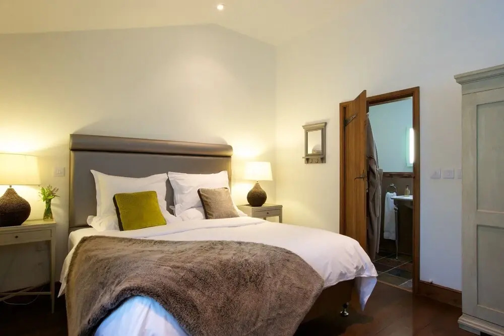 Eckington Manor