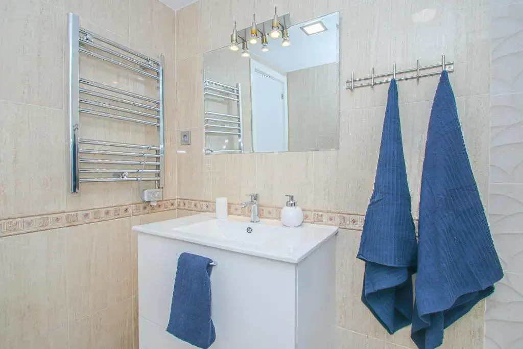 2BR lovely apartment in center of Marbella.