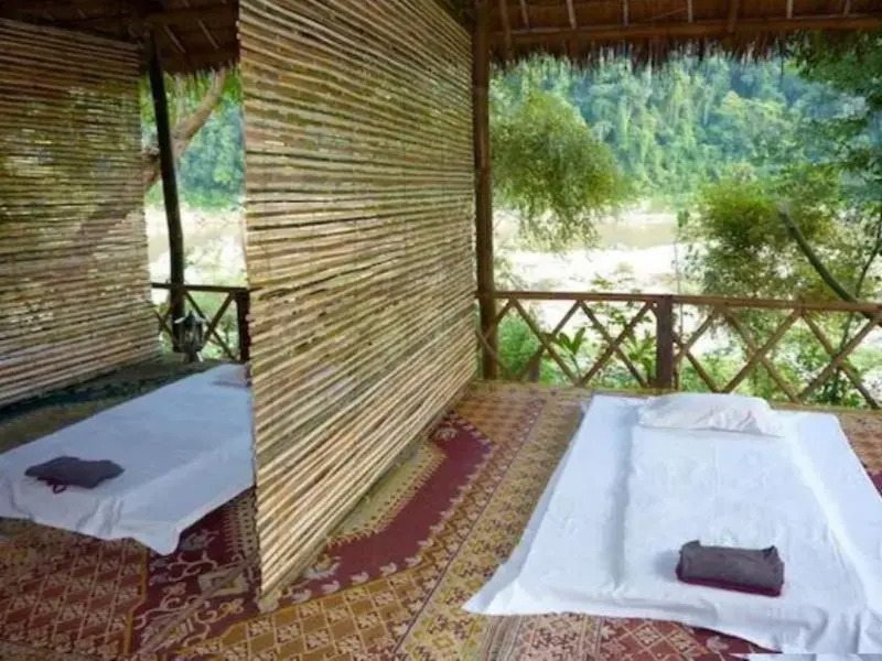 Kamu Lodge