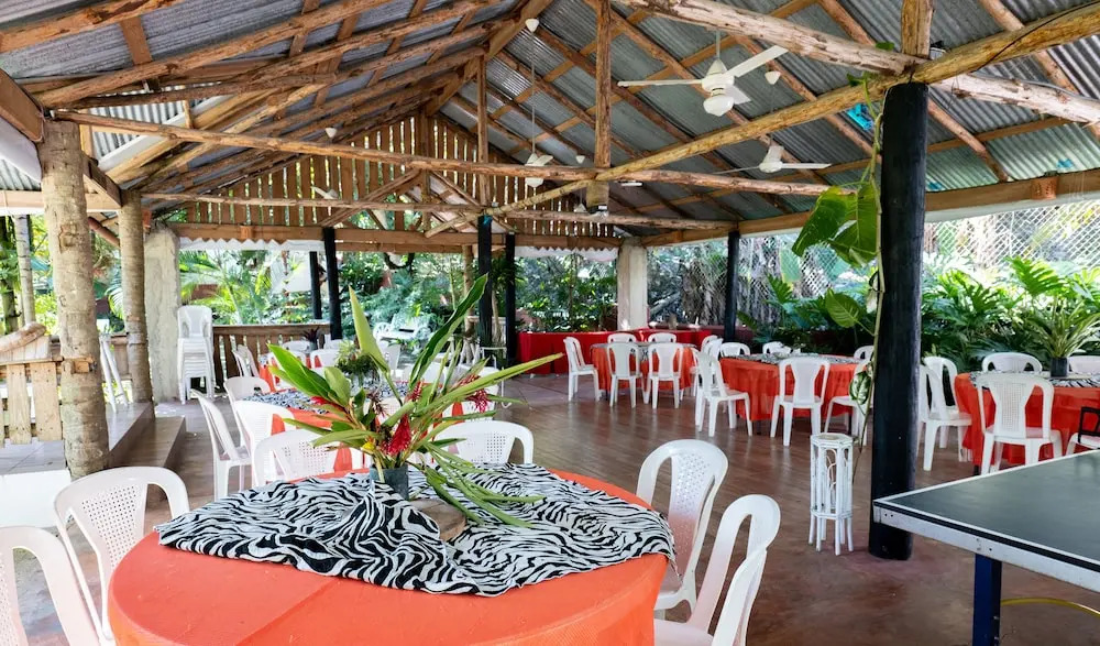 Santo Cerro Natural Park Eco Lodge con Vista Panorámica y Experiencias Naturales