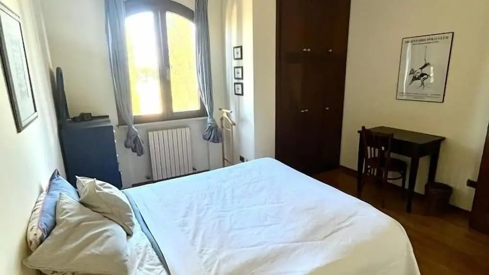 Tuscan Villa 5mins From Beach, Sleeps 8, ev Point