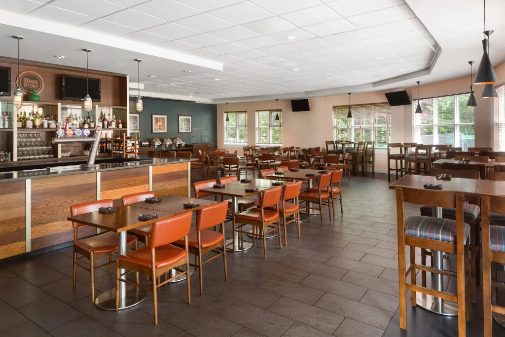 Four Points by Sheraton Surrey