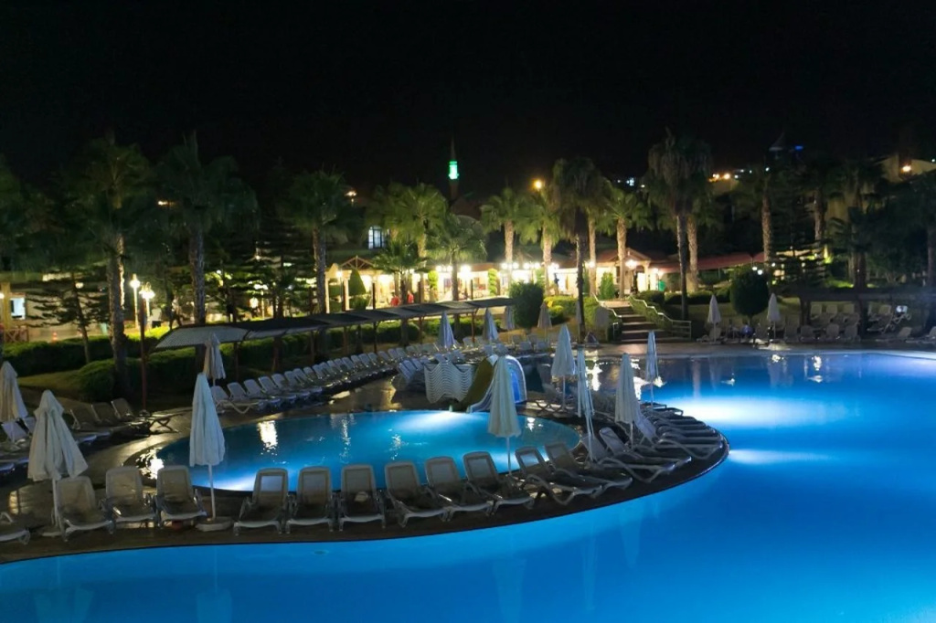 Oz Hotels Incekum Beach