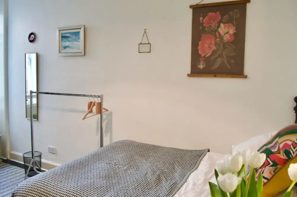 1 Bedroom Flat With Central Location