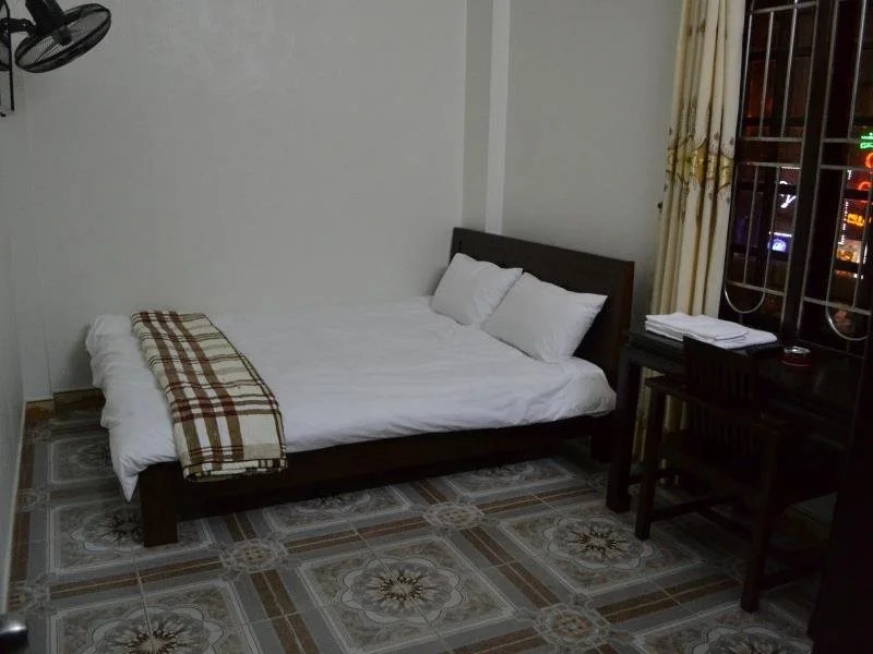 Mac Tu Khoa Hostel