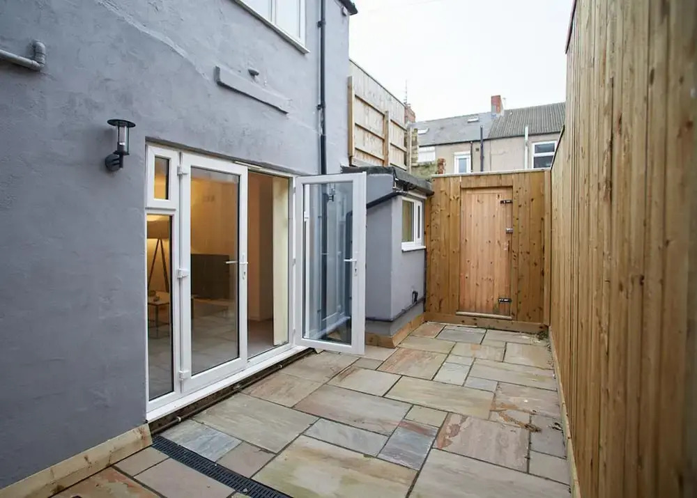 Leap Apartment