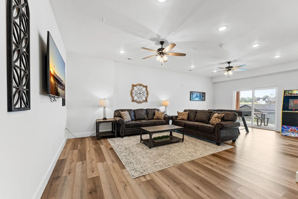 Summer Breeze 9 Bedroom Home by RedAwning
