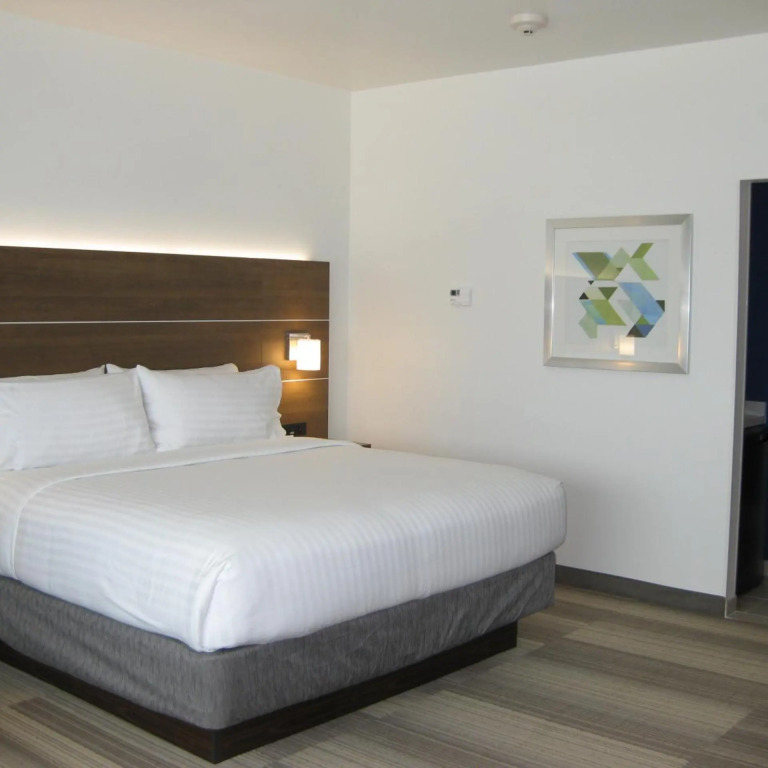 Holiday Inn Express & Suites Houston NW - Cypress Grand Pky by IHG