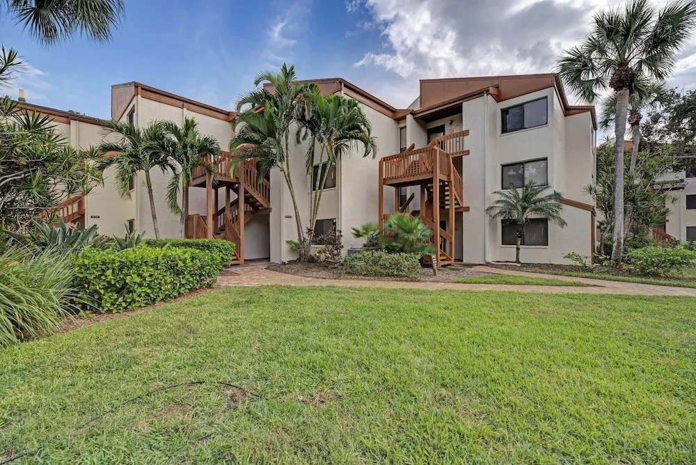 Midnight Cove Ii 213f - Wonderful Vacation Rental! 2 Bedroom Condo