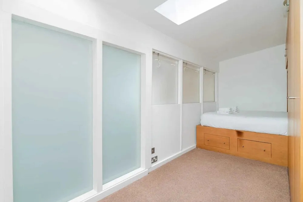 Stunning Art-deco Style 2 Bedroom Apartment in Fitzrovia