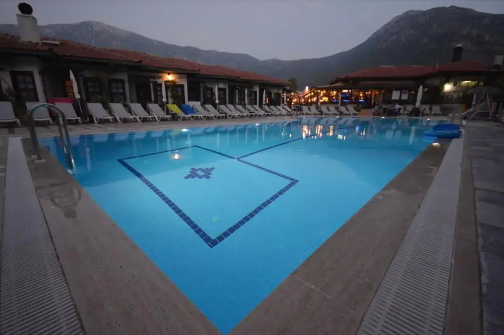 Hisar Holiday Club