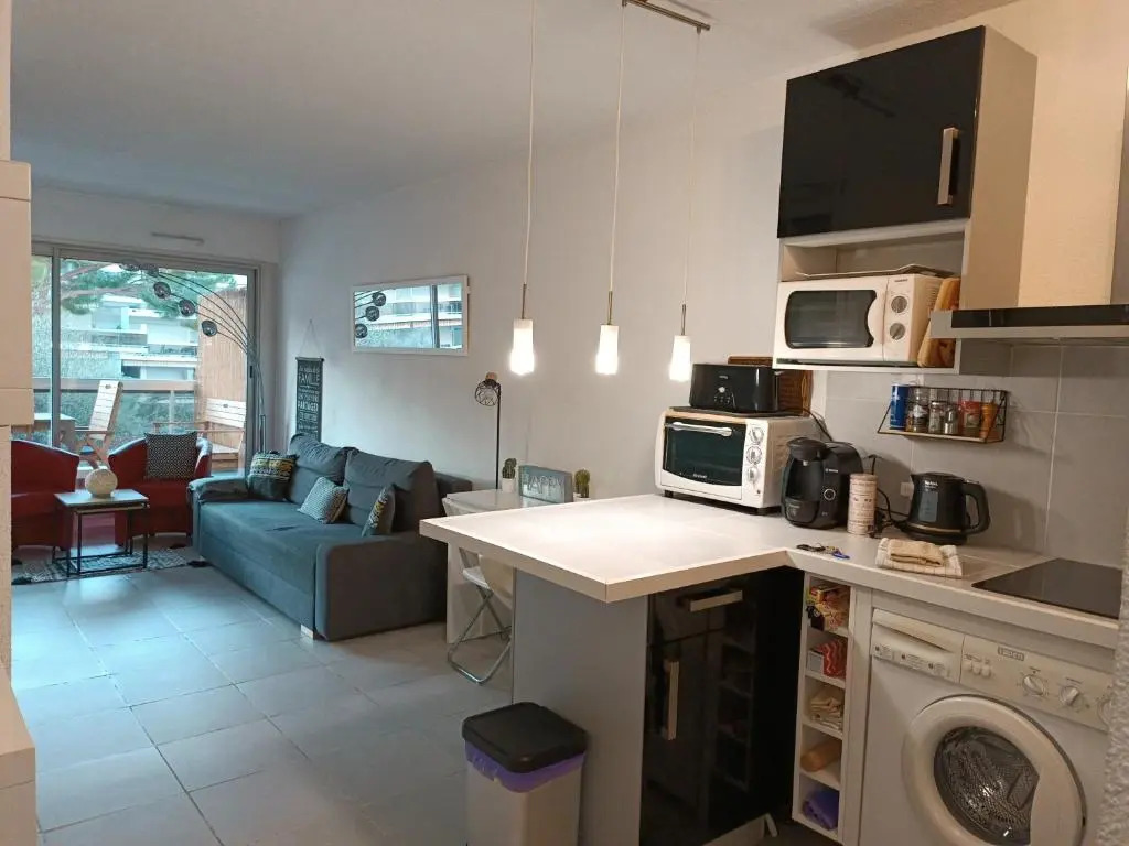 Le Corinthe studio apartment