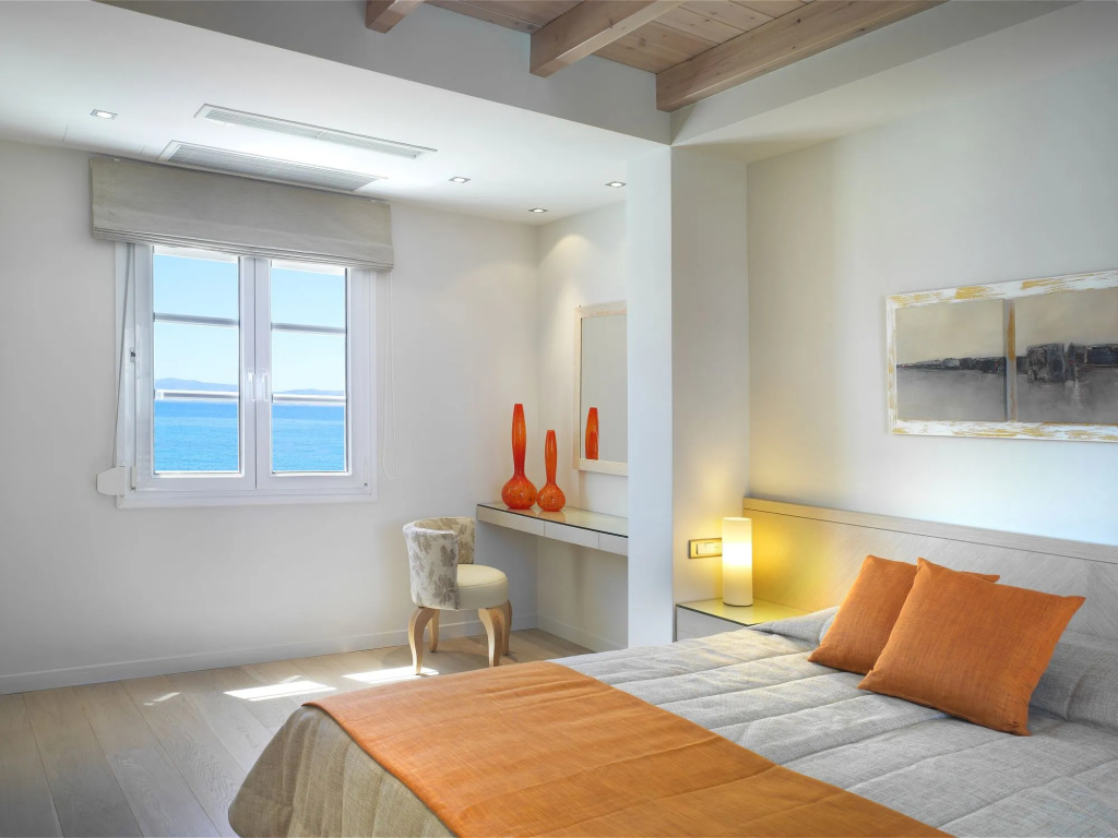 Nissaki Beach Hotel