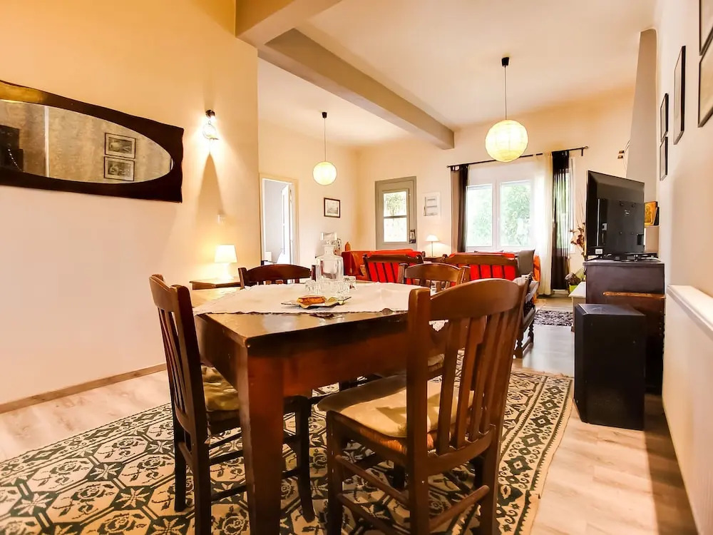 Homely Holiday Home in Sernikaki with Balcony