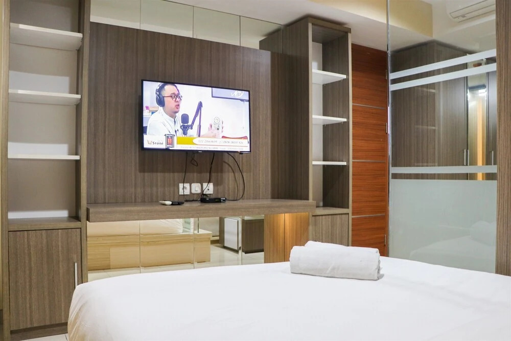 Spacious Combined 2Br Apartment Dago Suites