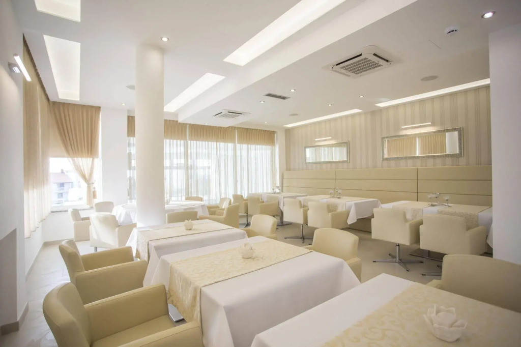 Adrion Aparthotel
