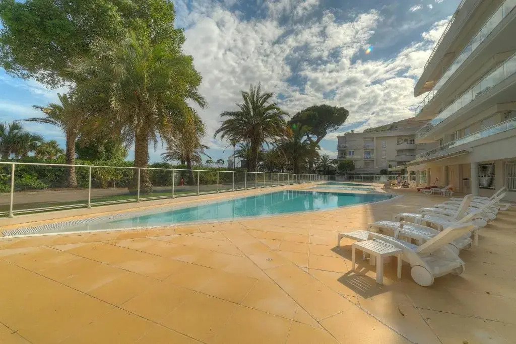 IMMOGROOM - Sea view - Terrace- Swimming-Pool - 1 min from the beach