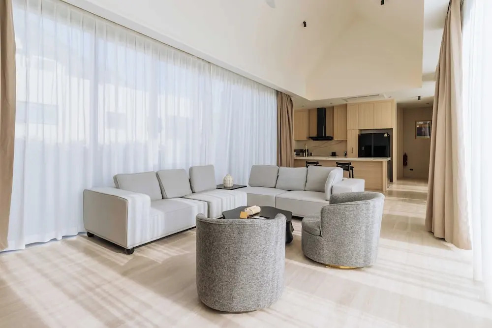 3BR Retreat in Quiet Luxury Area V307