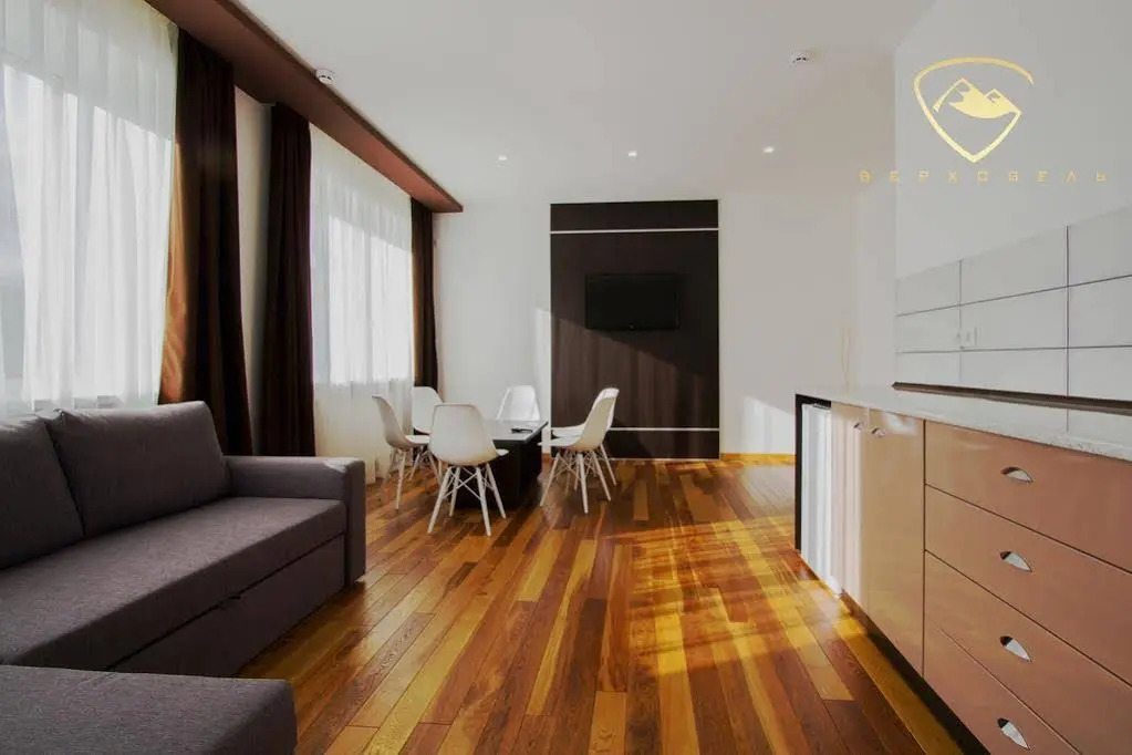 Verhovel Hotel