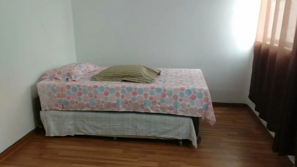 Room Close to the Beach