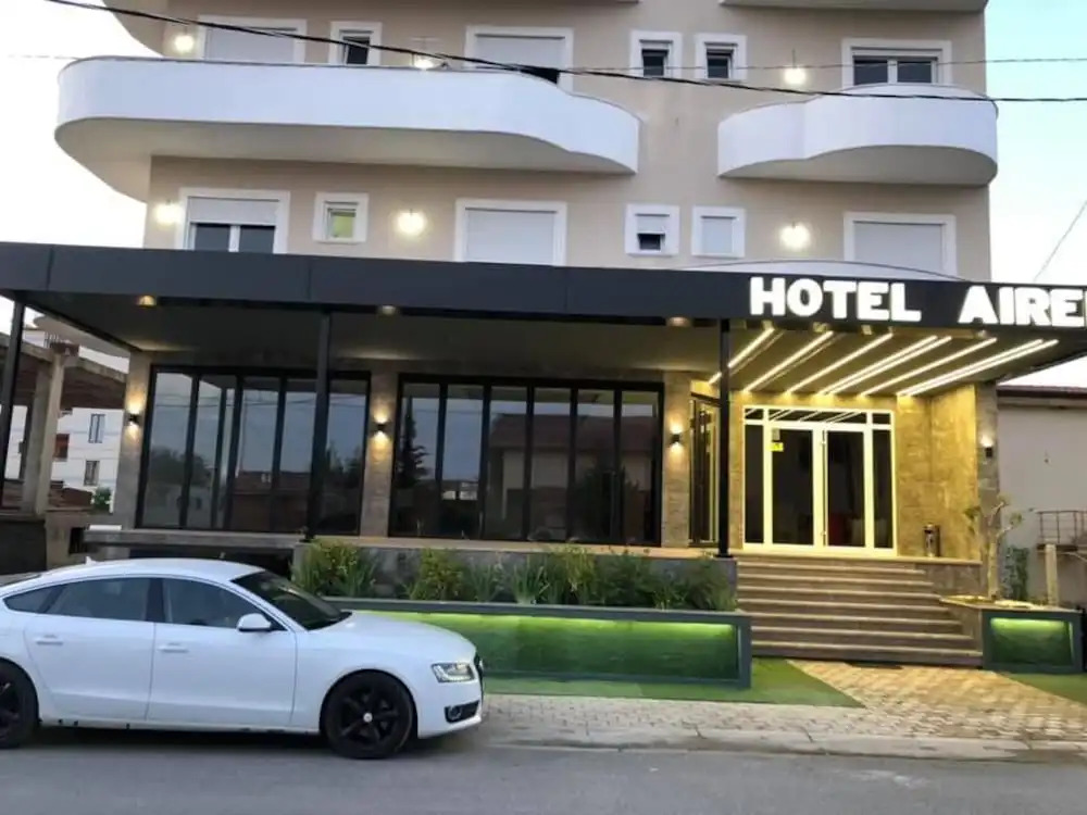 Airen Hotel Velipoje