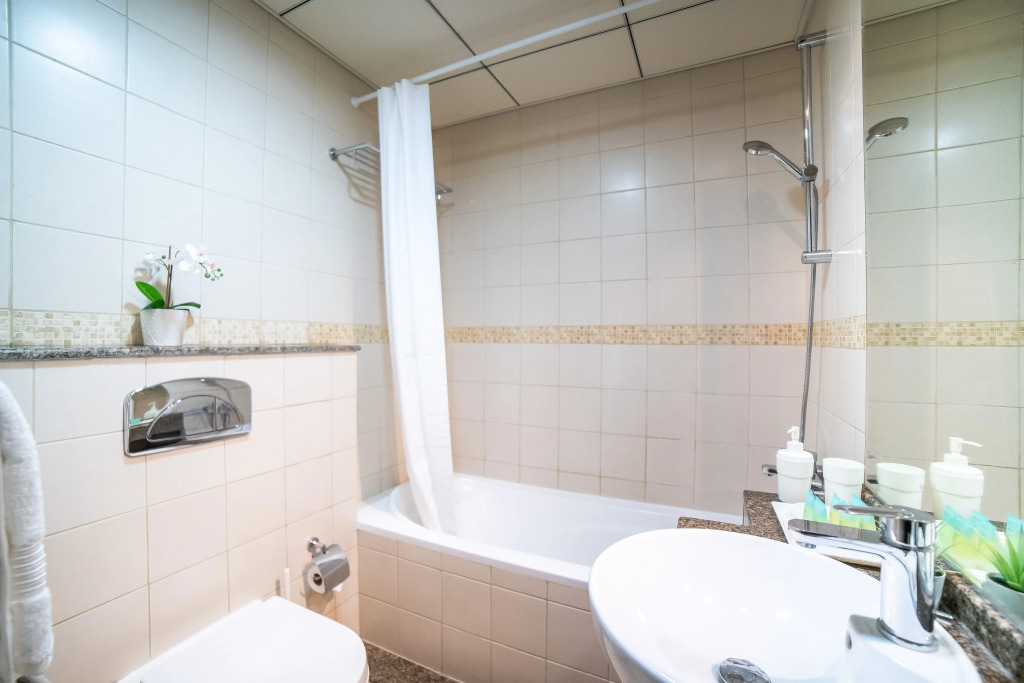 One Bedroom Apartment - Bay Central Tower