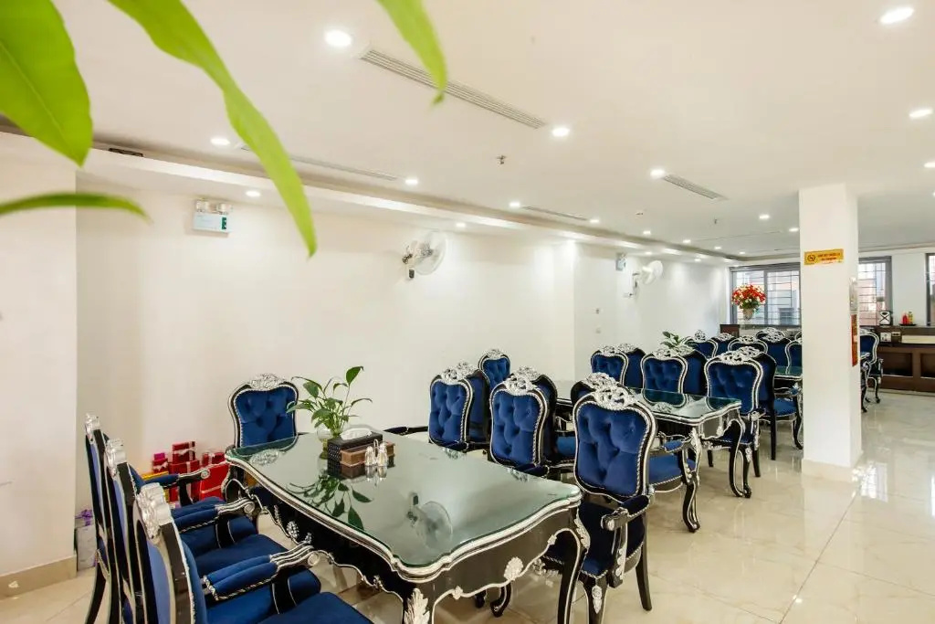Suji Hotel