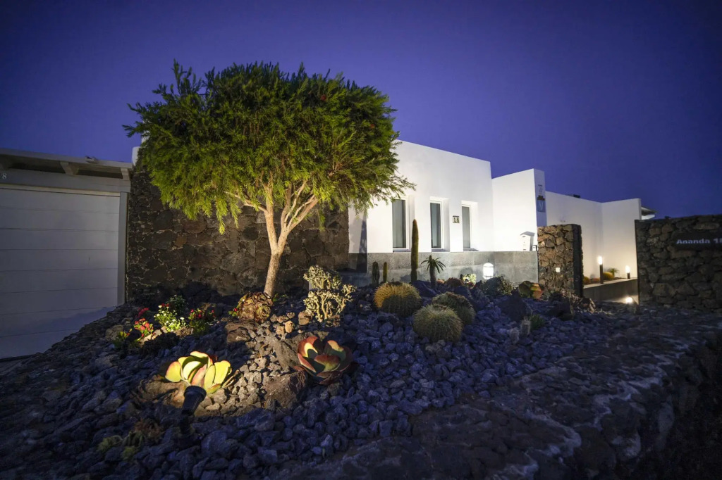 Ananda (L1) in Tias with 4 bedrooms and 4 bathrooms