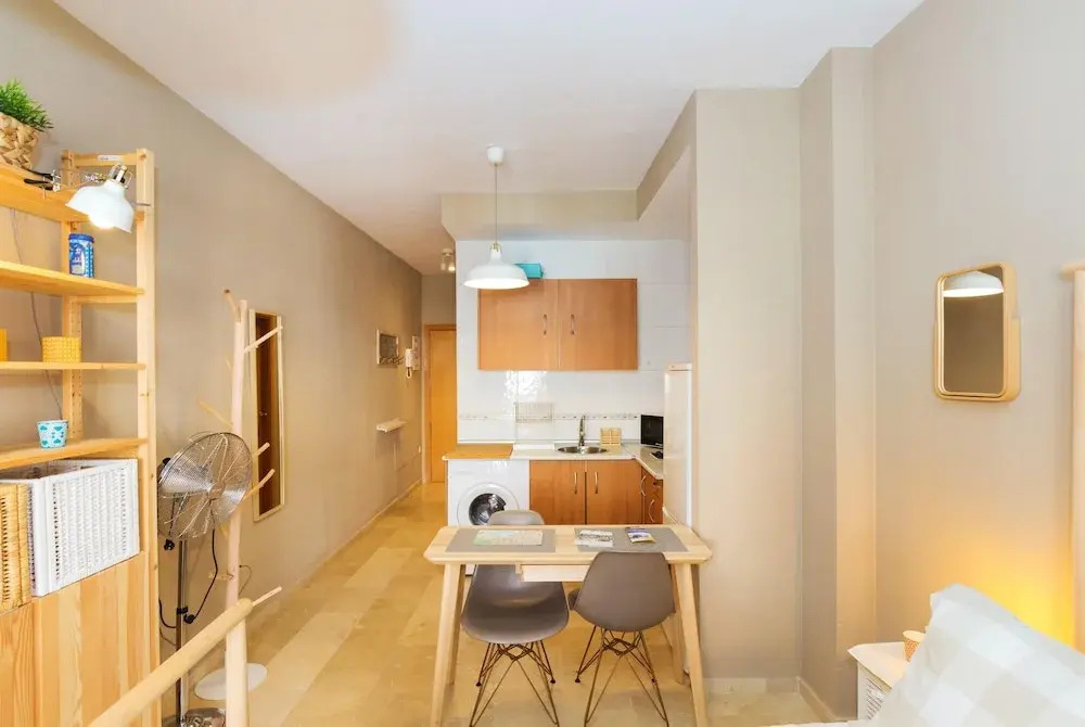 Studio in Málaga, With Wonderful City View, Balcony and Wifi Near the Beach