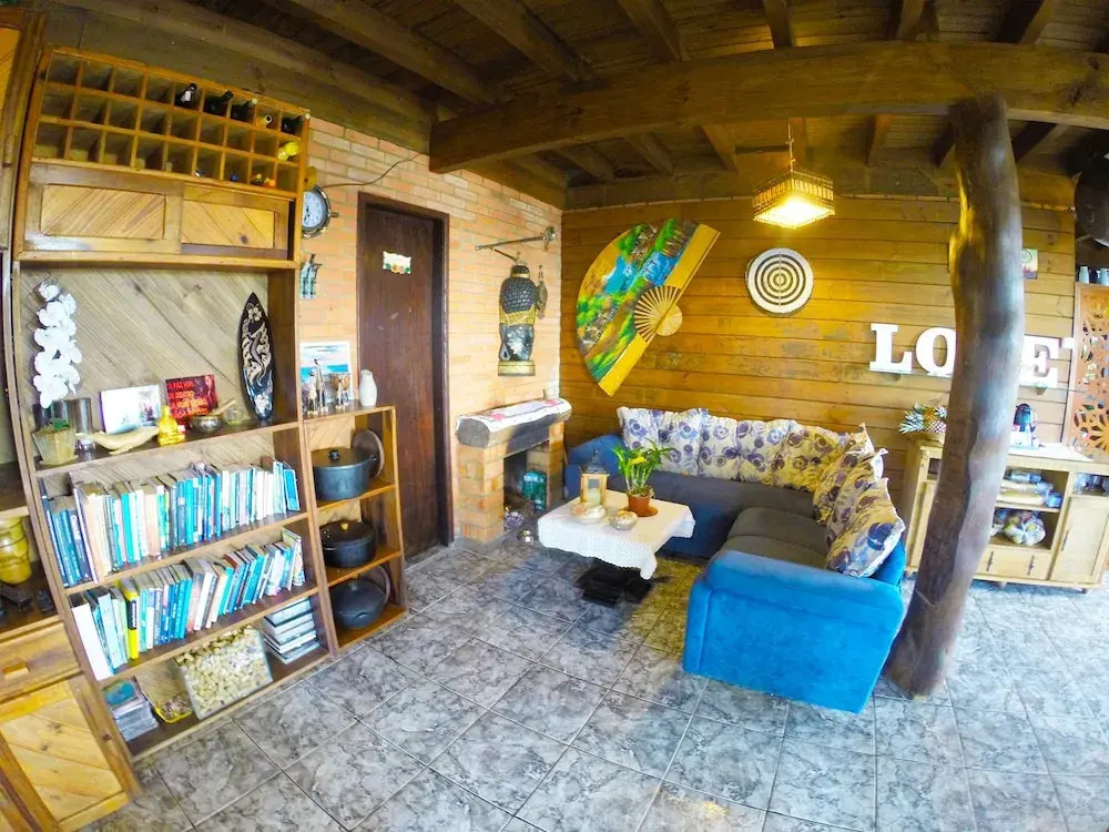 Hostel Explorer